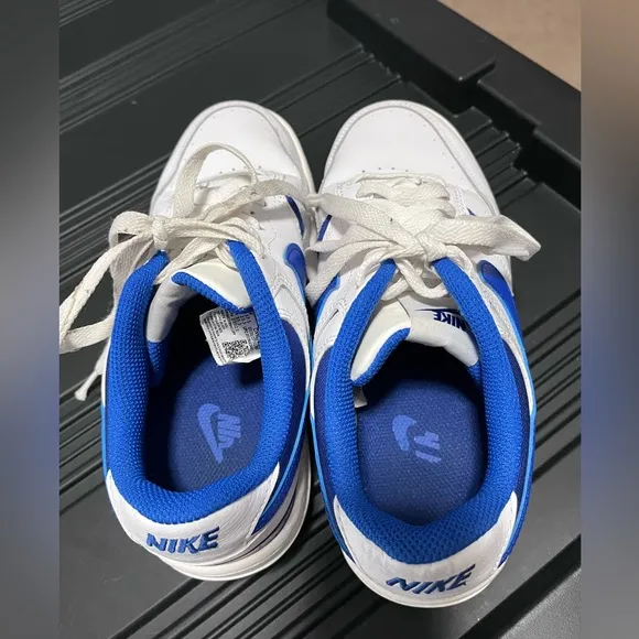 NIKE GAMMA FORCE Women’s Sneakers Shoes Royal/White. Size 6.5 Worn Only Twice