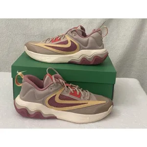 Nike Giannis Men’s Immortality 3 Shoes Size 7.5 Fossil Stone Celestial Gold