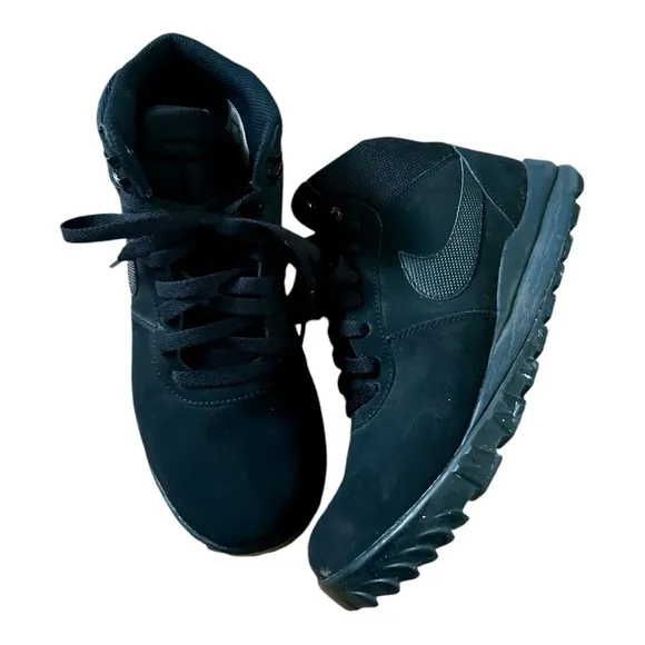 Nike Hoodland Suede Mens Trainers  Boots Shoes Black Size 8.5
