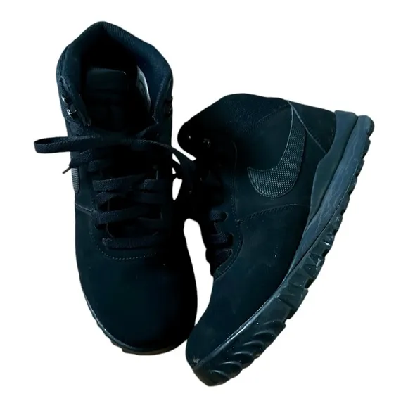 Nike Hoodland Suede Mens Trainers  Boots Shoes Black Size 8.5