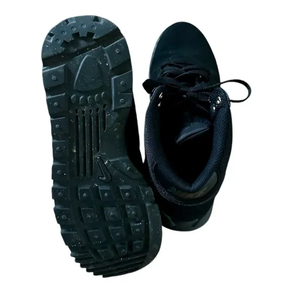 Nike Hoodland Suede Mens Trainers  Boots Shoes Black Size 8.5