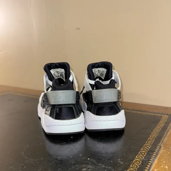 Nike Huarache Run Black White 704949-040 Preschool Boy’s Size 3Y