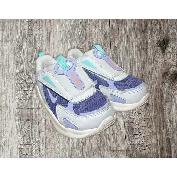 Nike kids Air Max bolt shoes size 9