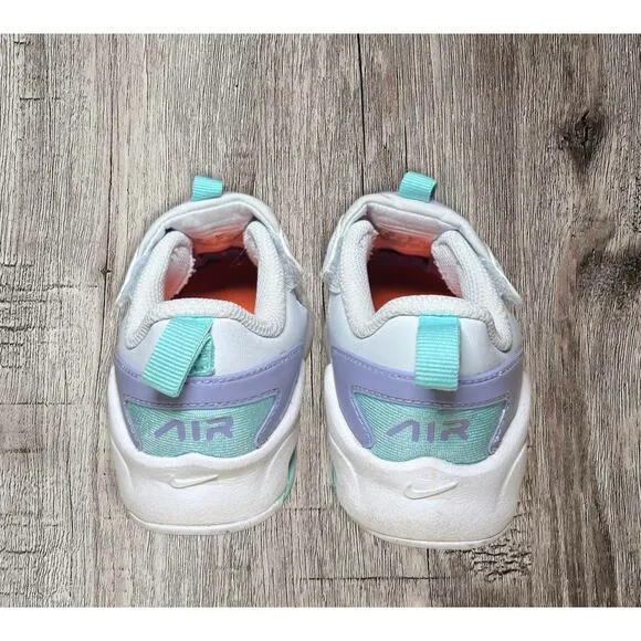 Nike kids Air Max bolt shoes size 9