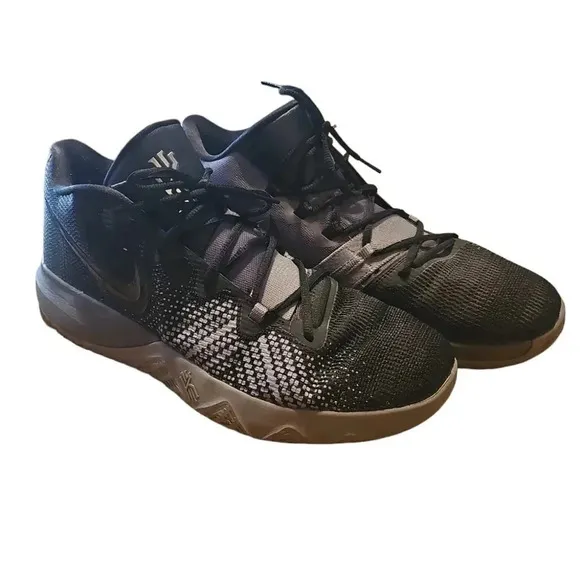 Nike Kyrie Flytrap Sneakers/Shoes - Mens - Size 14 - Black/Gray