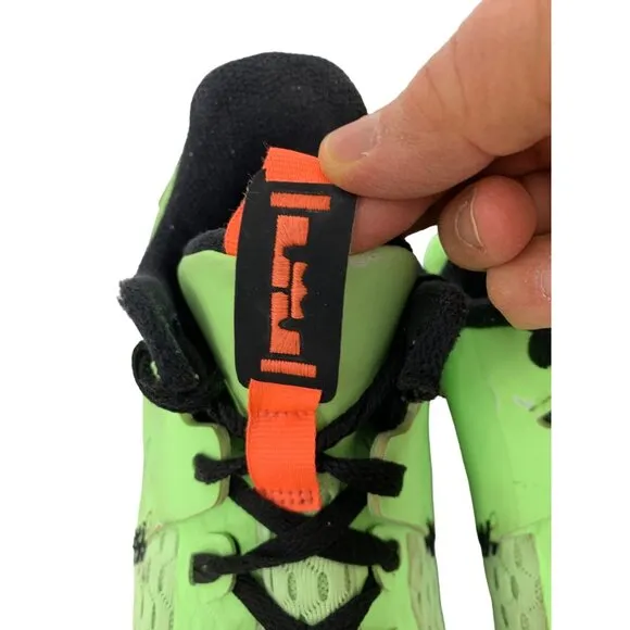 Nike LeBron Witness V5 Basketball Shoes Neon Green Size 8.5 US 7914 Used