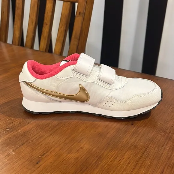 Nike MD Valiant PSV Shoes Sneakers Hook and Loop kids girls CN8559 105 Size 2