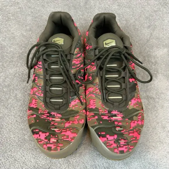 Nike Men's Air Max Plus Digi Camo Olive Green Sneakers Shoes AJ4858-200 Size 10