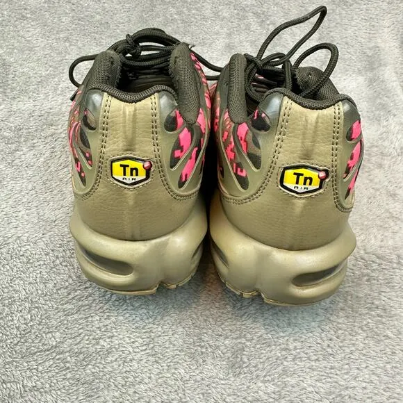 Nike Men's Air Max Plus Digi Camo Olive Green Sneakers Shoes AJ4858-200 Size 10