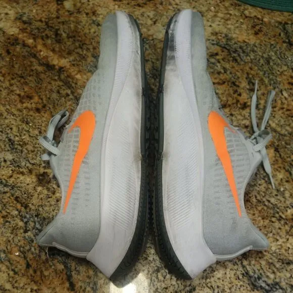 Nike Mens Air Zoom Pegasus 37 BQ9646-012 Gray Running Shoes Sneakers Size 11.5
