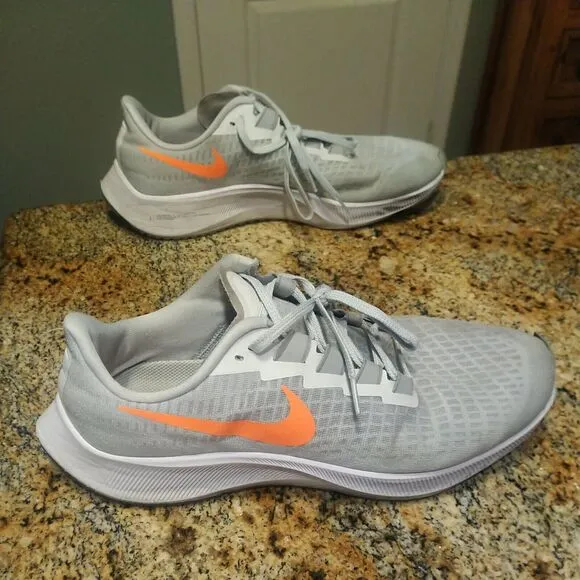 Nike Mens Air Zoom Pegasus 37 BQ9646-012 Gray Running Shoes Sneakers Size 11.5