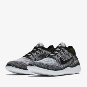 Nike Men's Black and Gray Running Shoes