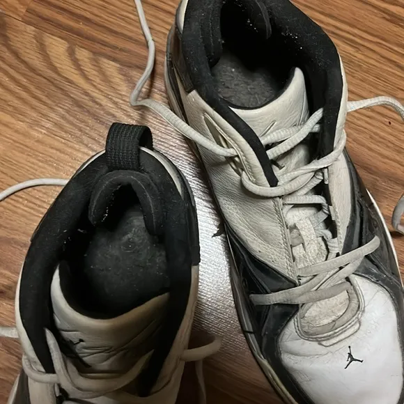 Nike men’s Jordan shoes size 10.5