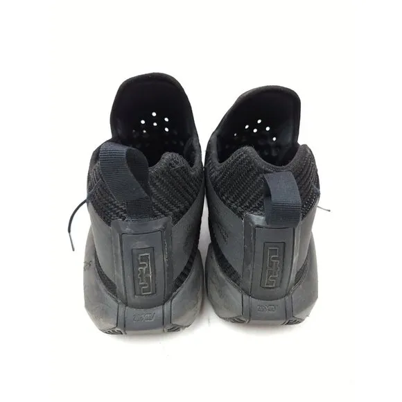 Nike Men's Lebron Soldier 14 Triple Black Basketball Shoes Sneakers Size 11