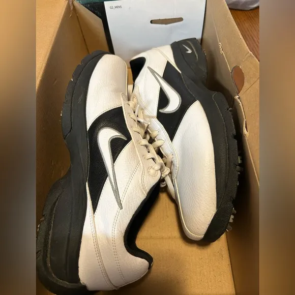 Nike  Men's SP-3 Golf Shoes