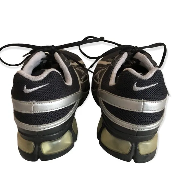 Nike refresh 3 sneakers shoes