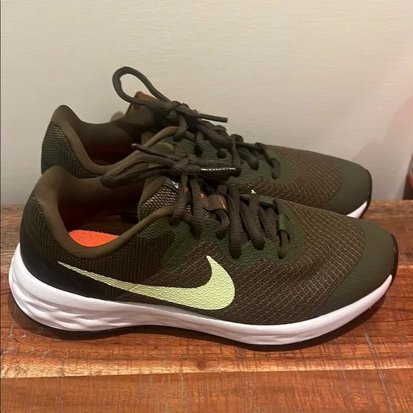 Nike Revolution Youth Green Athletic Shoes