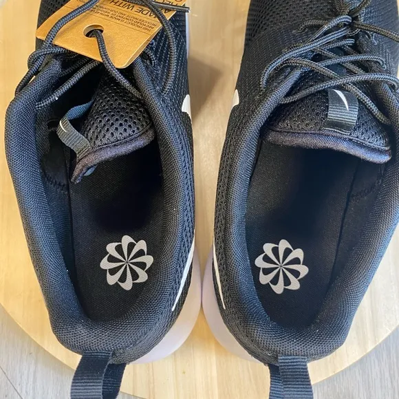 Nike Roshe G Golf Shoes Men Size  11.5 Black White  Sneakers NEW!
