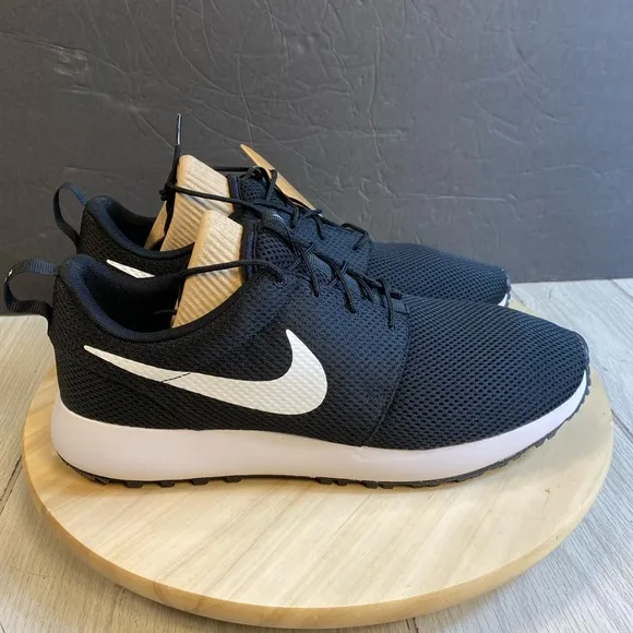 Nike Roshe G Golf Shoes Men Size  11.5 Black White  Sneakers NEW!