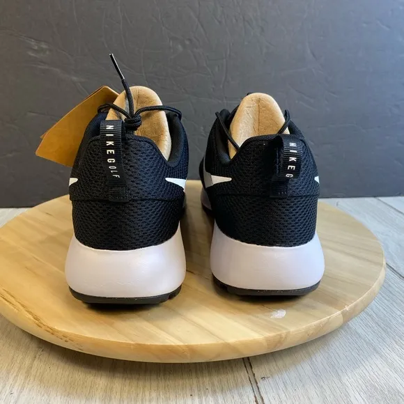 Nike Roshe G Golf Shoes Men Size  11.5 Black White  Sneakers NEW!