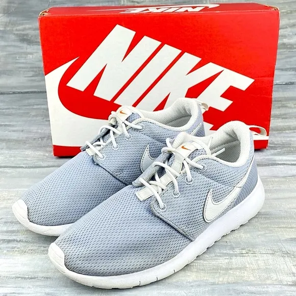 NIKE Roshe One GS Sneakers Wolf Grey and White Running Tennis Shoes With Box 5Y