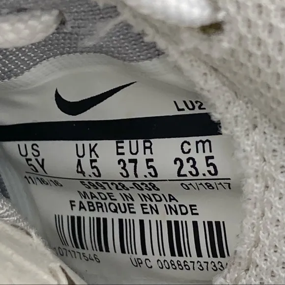 NIKE Roshe One GS Sneakers Wolf Grey and White Running Tennis Shoes With Box 5Y