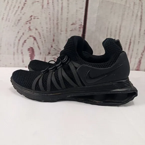 Nike Shox Gravity Womens Size 6.5 M Black Casual Sneakers Shoes