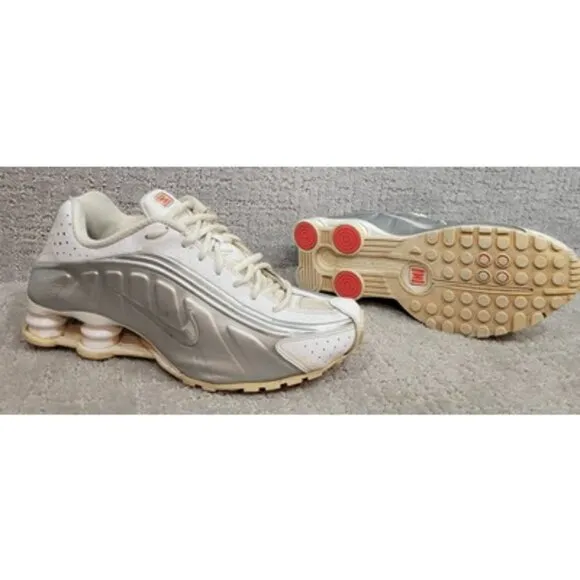 Nike Shox R4 104265-131 Men's Size 8.5 White Metallic Silver 2019 Running Shoes