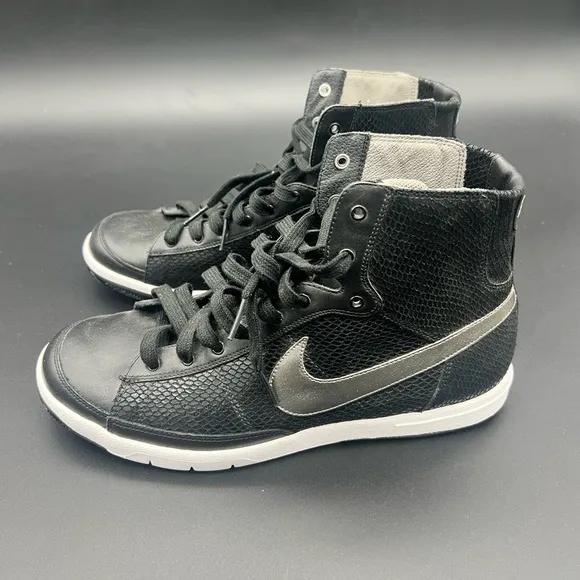 Nike Snake Blazer Black Athletic Women’s Sneakers Shoes Size 9.5 NEW