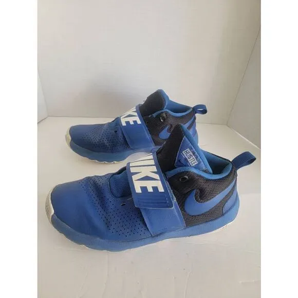 Nike Team Hustle D8 Big Boy's Blue Basketball Athletic Shoes Size 10.5