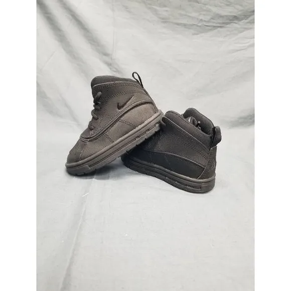 Nike Toddler's Woodside 2 High Top Slip On Black Boots Size 6c NEW IN BOX!