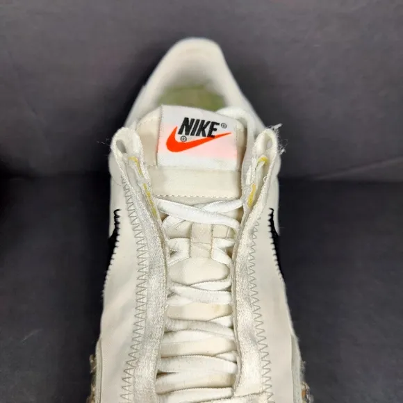 Nike Waffle Racer Crater RARE White Black Sneakers Women's Shoe Size 8