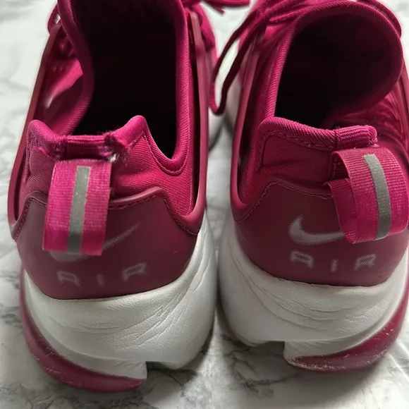 Nike Women's Air Presto Pink Athletic Running Shoes Size 7