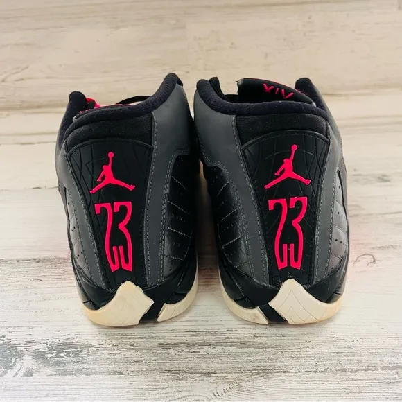 Nike Youth Girls Jordan 14 Retro Mid Lace Up Hyper Pink/Metallic/Gray Size 6.5Y
