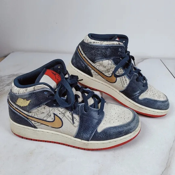 Nike Youth GS Air Jordan 1 Mid SE Take Flight Basketball Shoes Sneakers, Sz 6Y