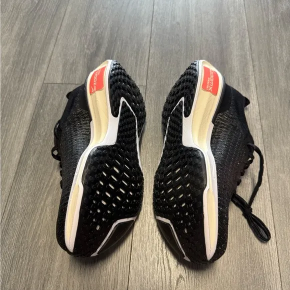 Nike ZoomX Invincible Run 3 Black Running Shoes (FN1187-001) Men's Size 11 Wide