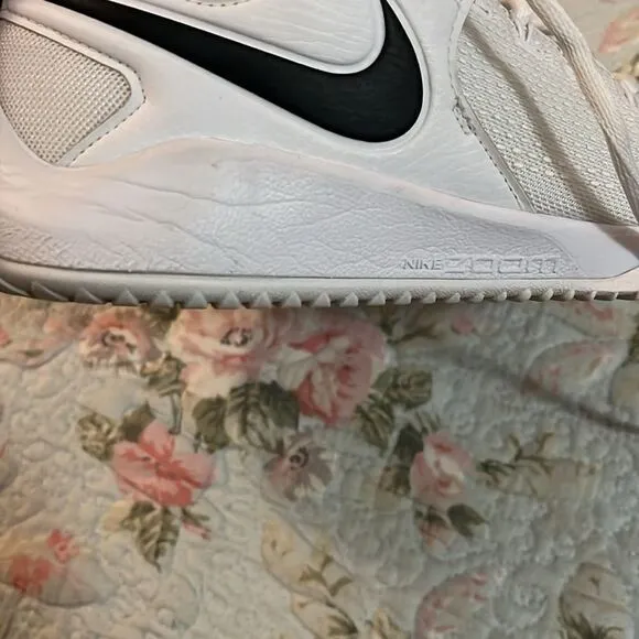 Nike zoom sneakers