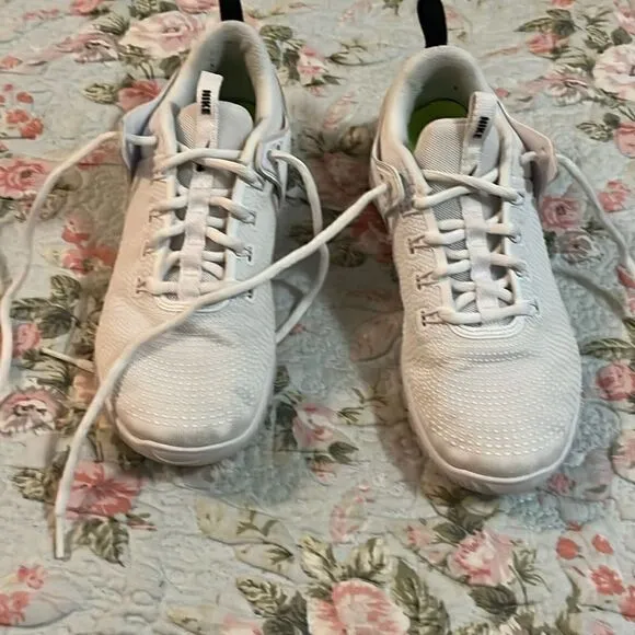 Nike zoom sneakers
