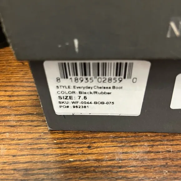 Nisolo Everyday Chelsea Commuter Boot NEW 7.5