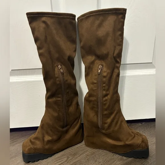NWOB Dolls Kill / Darker Wavs Brown Crossfade Knee High Pant Boots