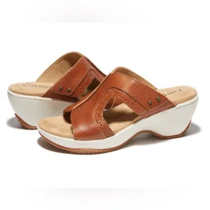 NWOB Halsa Footwear Cassandra Wedge Sandal In Dark Mango, Size 7M