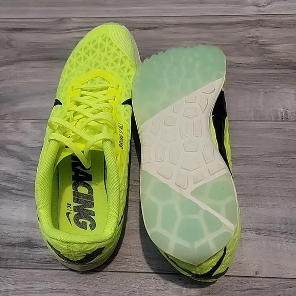 NWOB Nike‎ Mens Zoom Rival Waffle 5 CZ1804-702 Volt Racing Shoes Sneakers 7