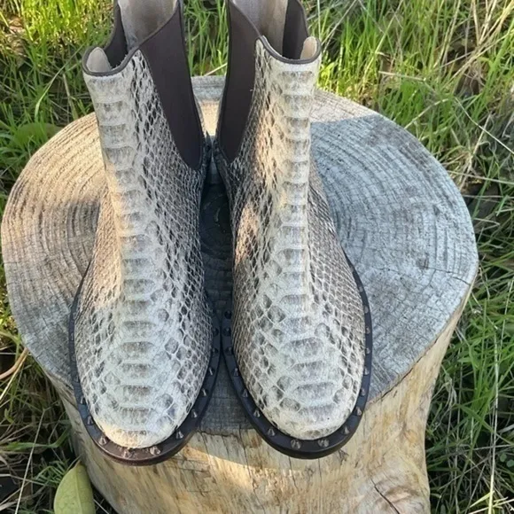 NWOB Schutz Earth Tone Snakeskin Shabba Slip On Leather Sole Ankle Boot 37