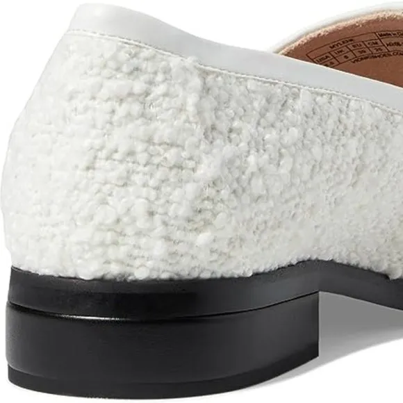 NWOB Vionic Mylene Loafer in White