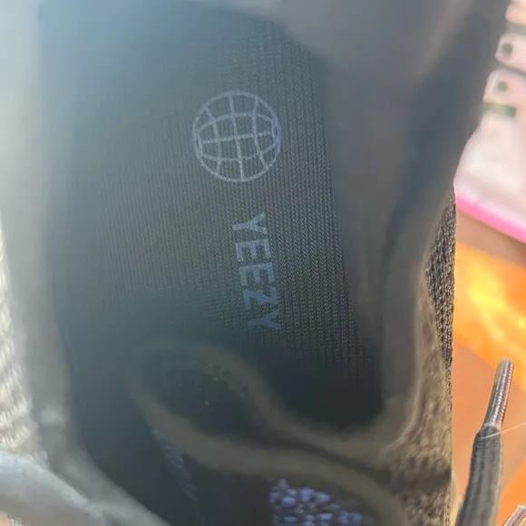 NWOT Adidas Yeezy Boost 350 V2 low “dazzling blue” GY7164