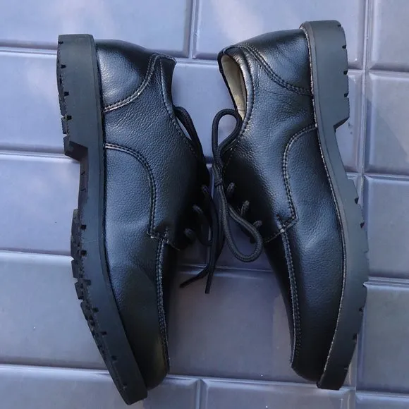 NWOT. SIZE 22.5 / 35. Alpheligance Boy's Kids Black Oxford Leather Dress Shoes.