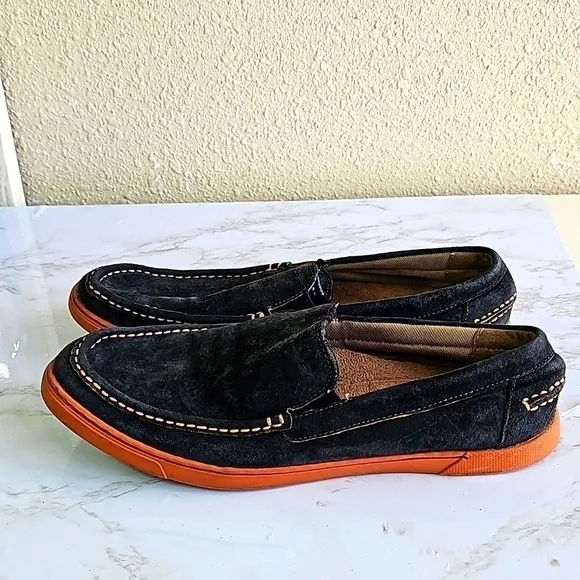NWOT The Box Hush Puppies Leather Shoes.