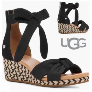 NWOT UGG Women's Yarrow Wedge Sandals