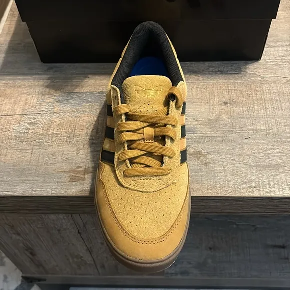 NWT Adidas Originals Tyshawn II Men's Shoes - JI0851