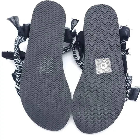 NWT ARIZONA LOVE Trekky Bandana Sandal Women's Black Size 40 (10) Recycled